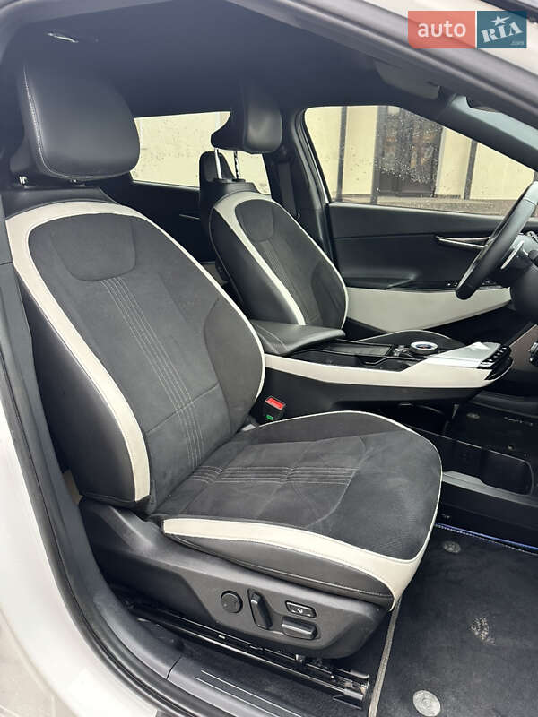 Внедорожник / Кроссовер Kia EV6 2023 в Волочиске