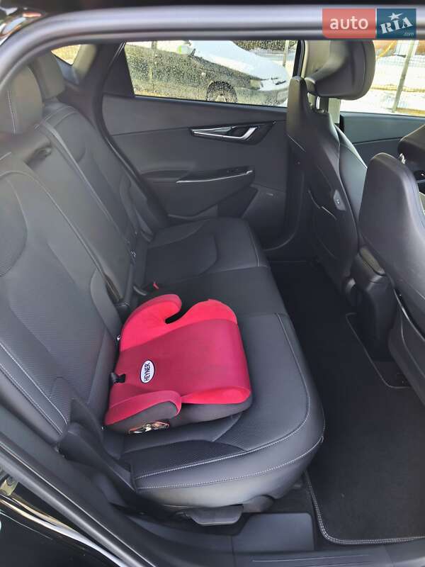 Позашляховик / Кросовер Kia EV6 2023 в Львові фото 39 Позашляховик / Кросовер Kia EV6 2023 в Львові