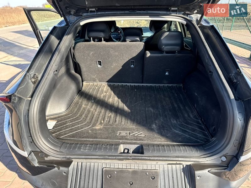 Позашляховик / Кросовер Kia EV6 2022 в Рівному