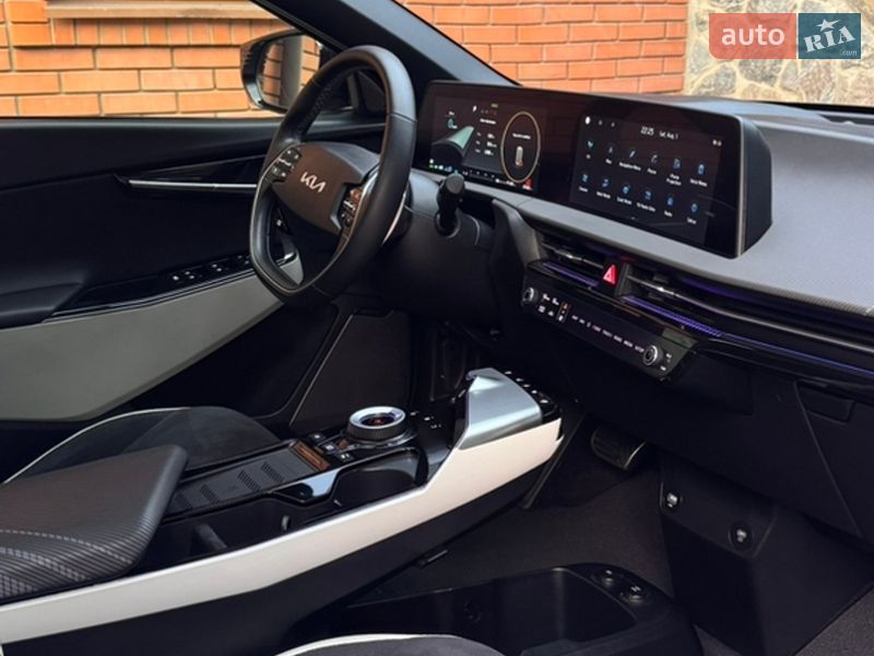 Позашляховик / Кросовер Kia EV6 2023 в Харкові