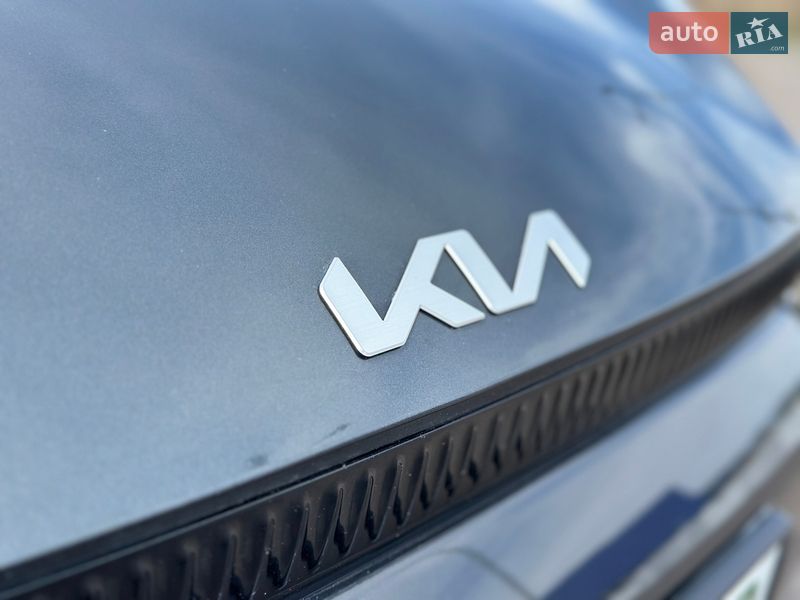 Позашляховик / Кросовер Kia EV6 2023 в Рівному