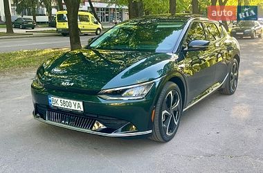Позашляховик / Кросовер Kia EV6 2023 в Рівному