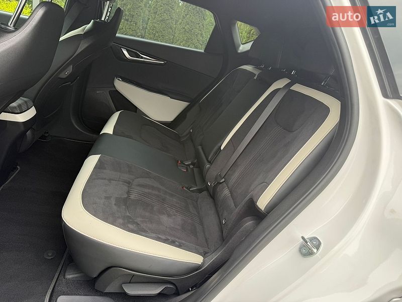 Внедорожник / Кроссовер Kia EV6 2023 в Ровно