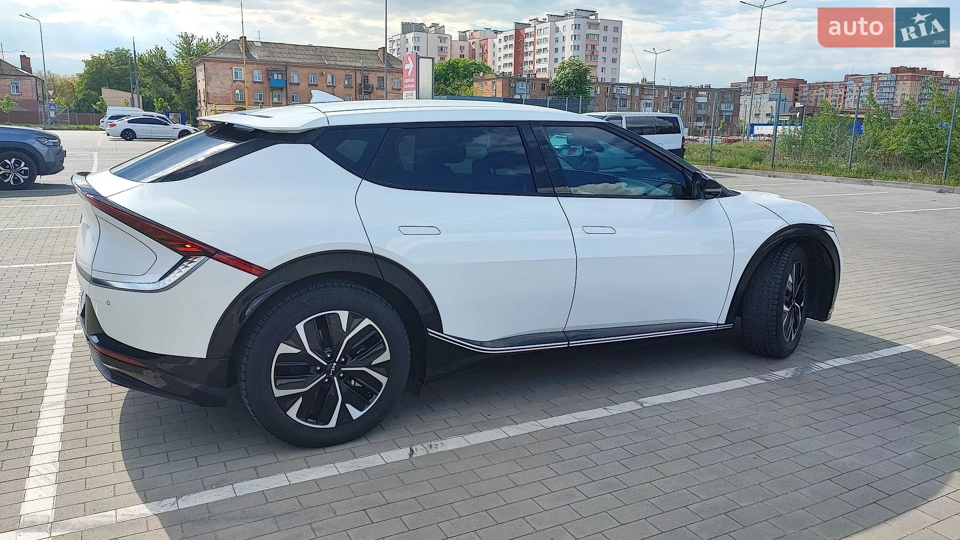 2022 Kia EV6 - мініатюра 5