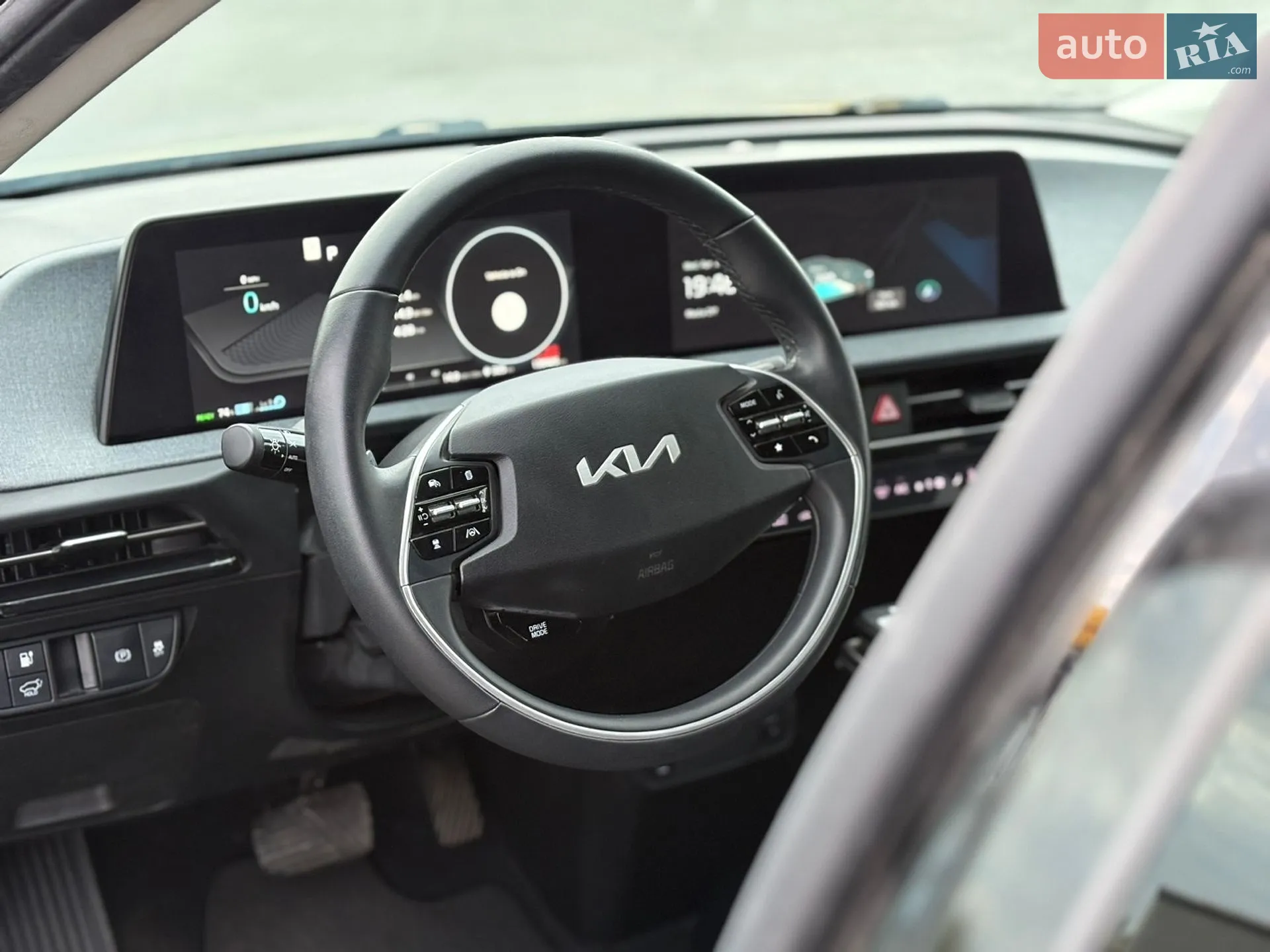 2022 Kia EV6 - мініатюра 18