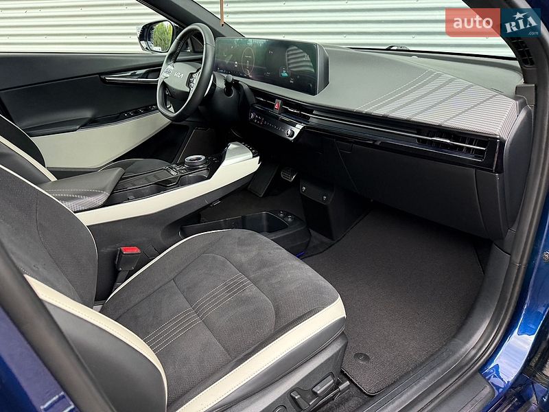 Позашляховик / Кросовер Kia EV6 2022 в Рівному