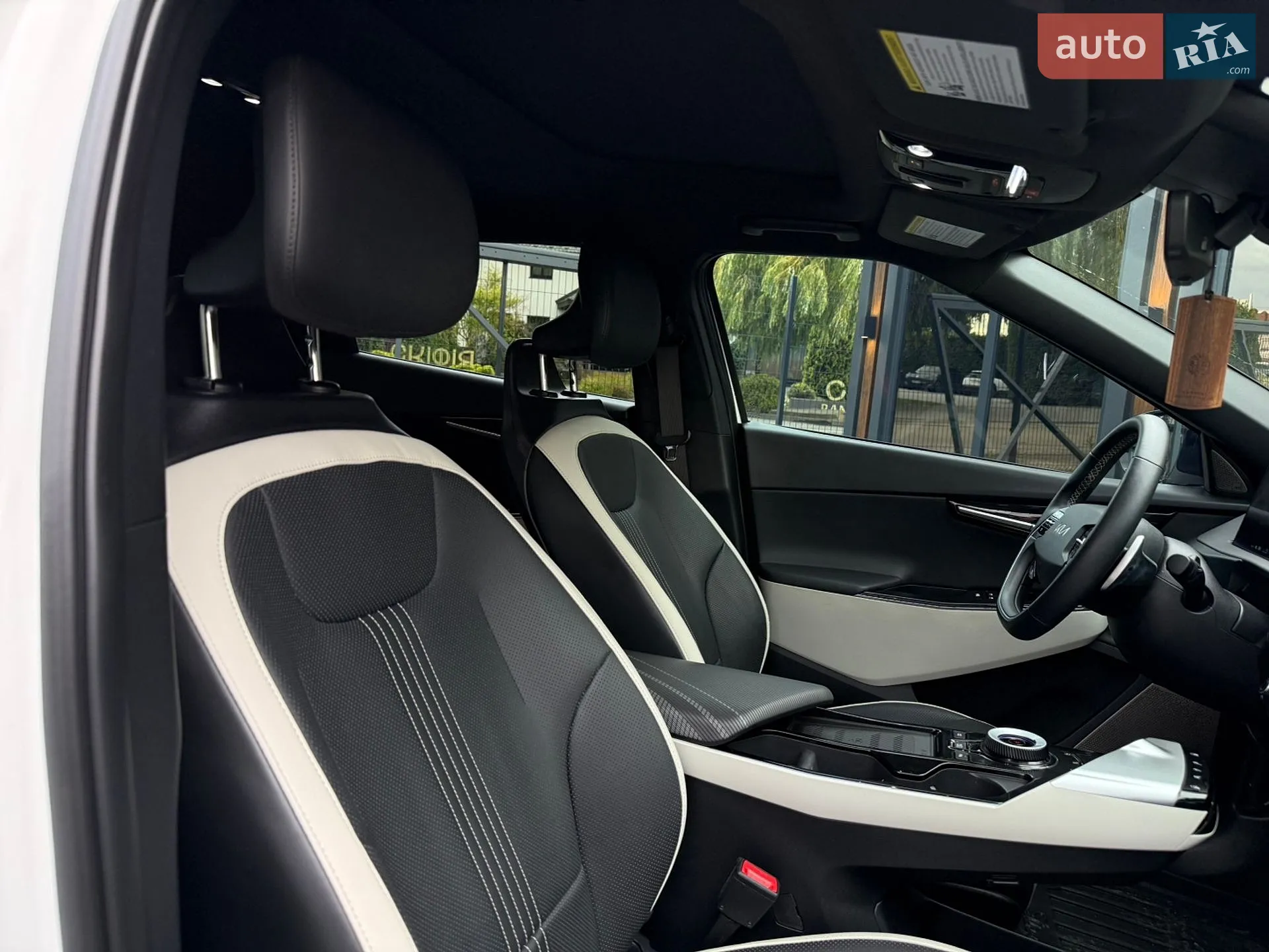 2022 Kia EV6 - мініатюра 23