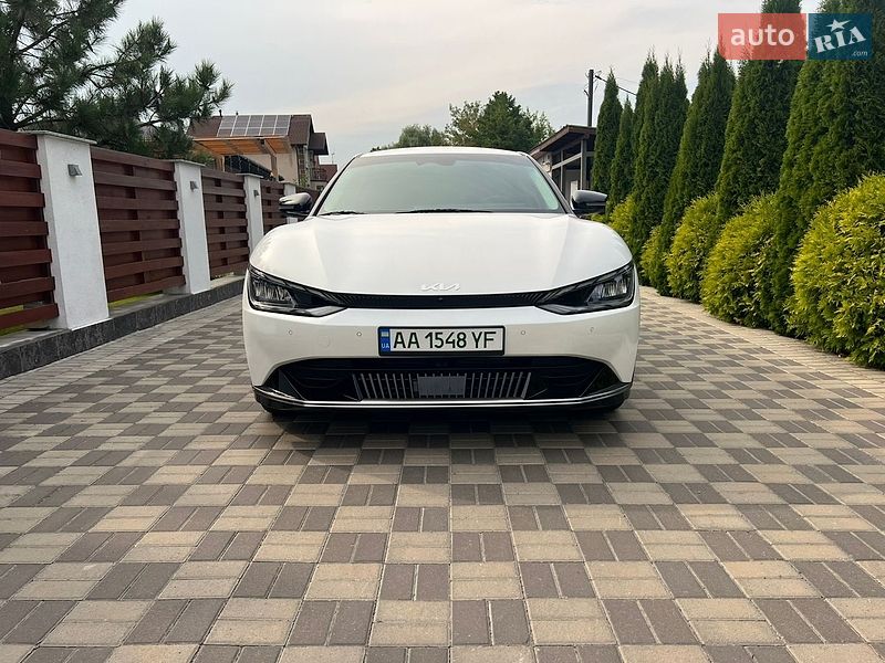 Kia EV6, photos from the listing
