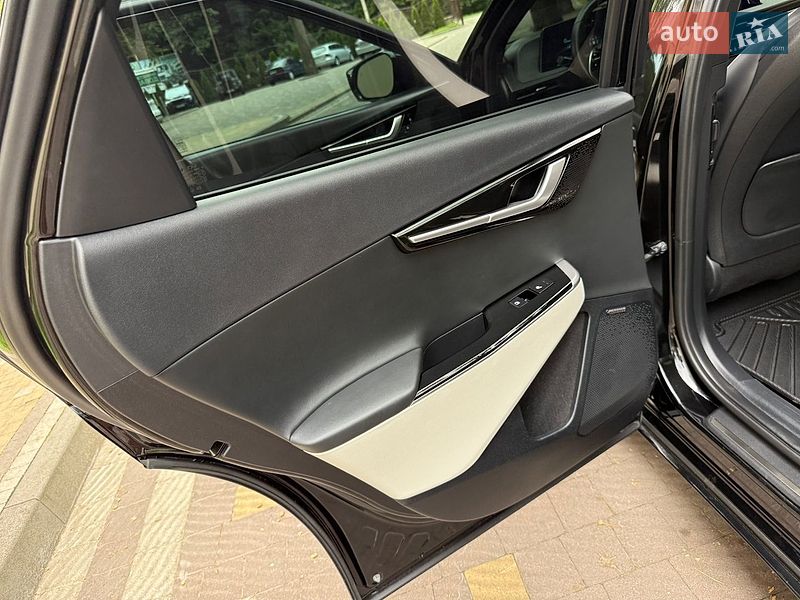 Внедорожник / Кроссовер Kia EV6 2024 в Дрогобыче