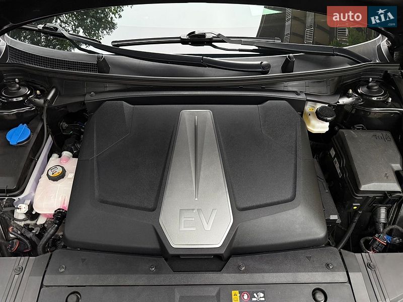 Внедорожник / Кроссовер Kia EV6 2024 в Дрогобыче