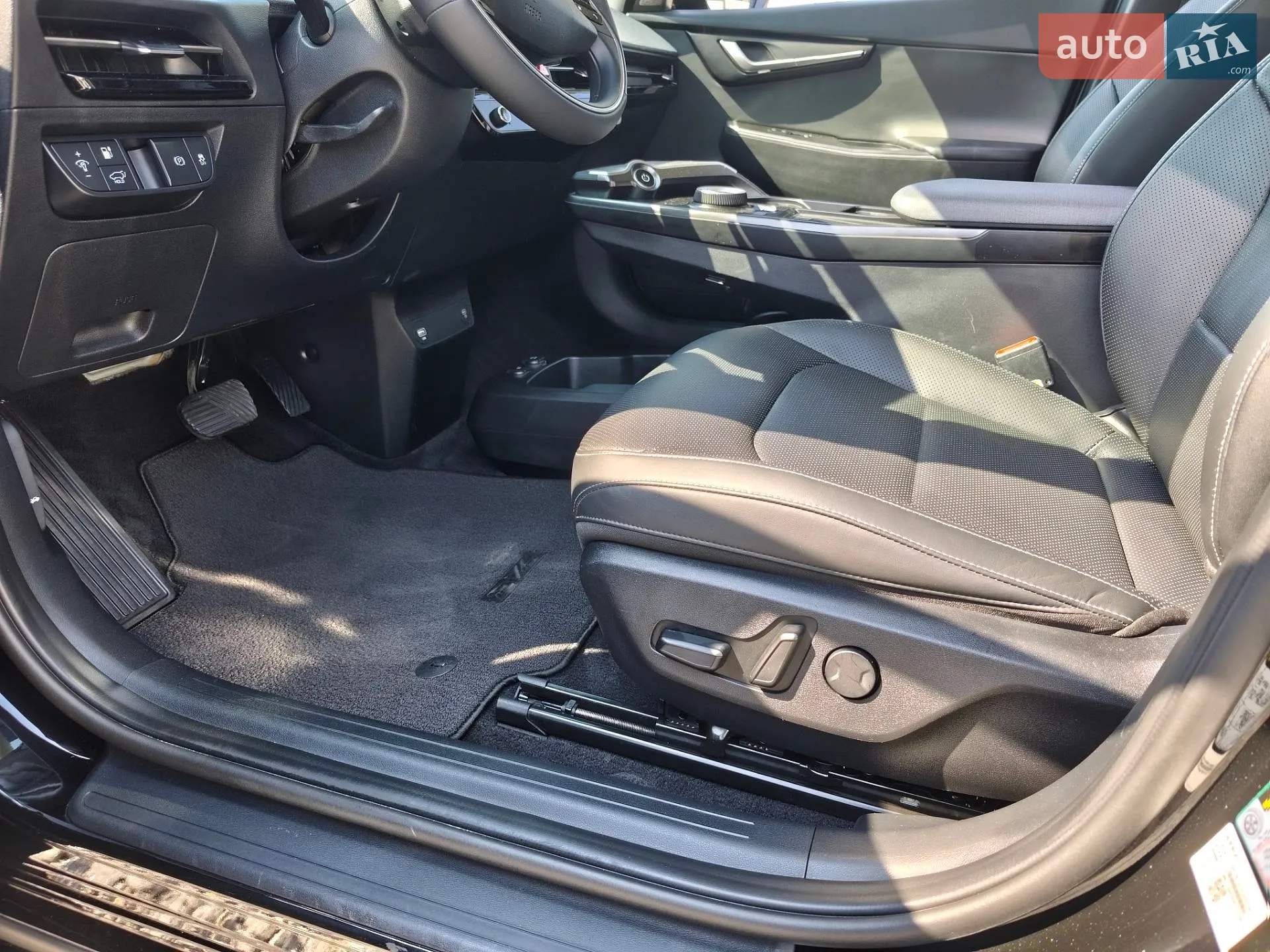 2022 Kia EV6 - мініатюра 6