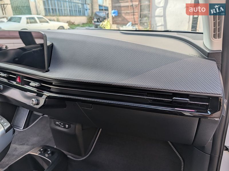 Внедорожник / Кроссовер Kia EV6 2025 в Ровно