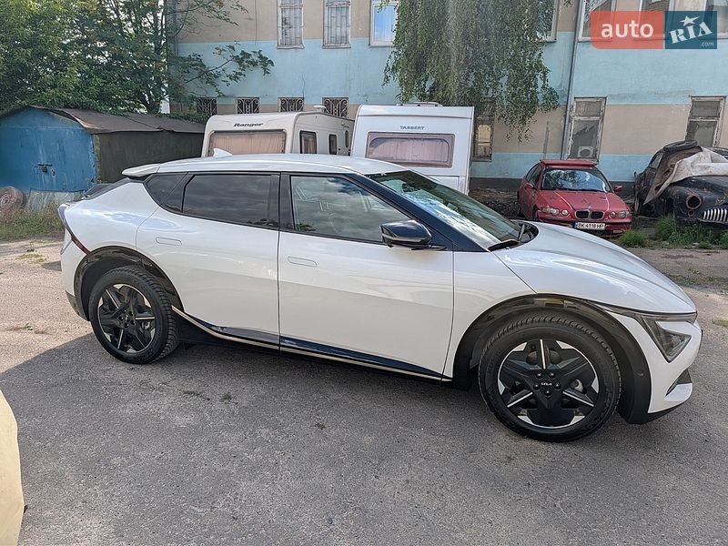 Внедорожник / Кроссовер Kia EV6 2025 в Ровно
