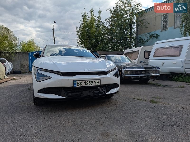 Внедорожник / Кроссовер Kia EV6 2025 в Ровно