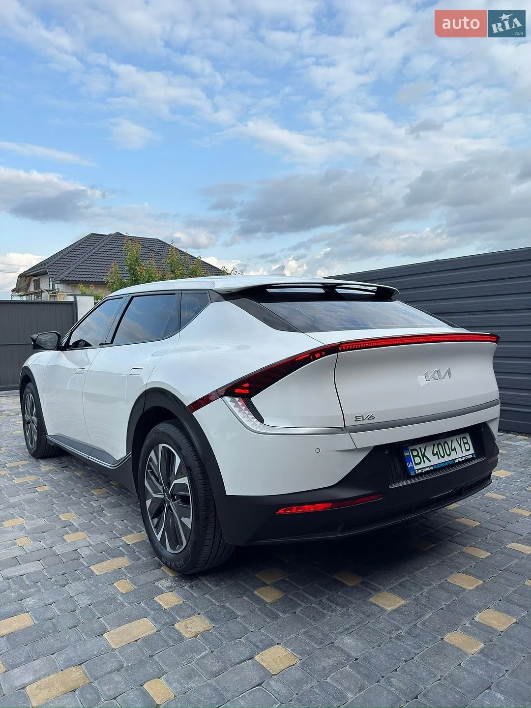 2022 Kia EV6 - мініатюра 6