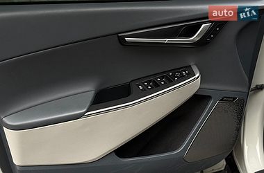 Внедорожник / Кроссовер Kia EV6 2022 в Киеве