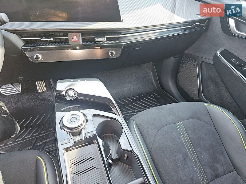 Внедорожник / Кроссовер Kia EV6 2022 в Ровно