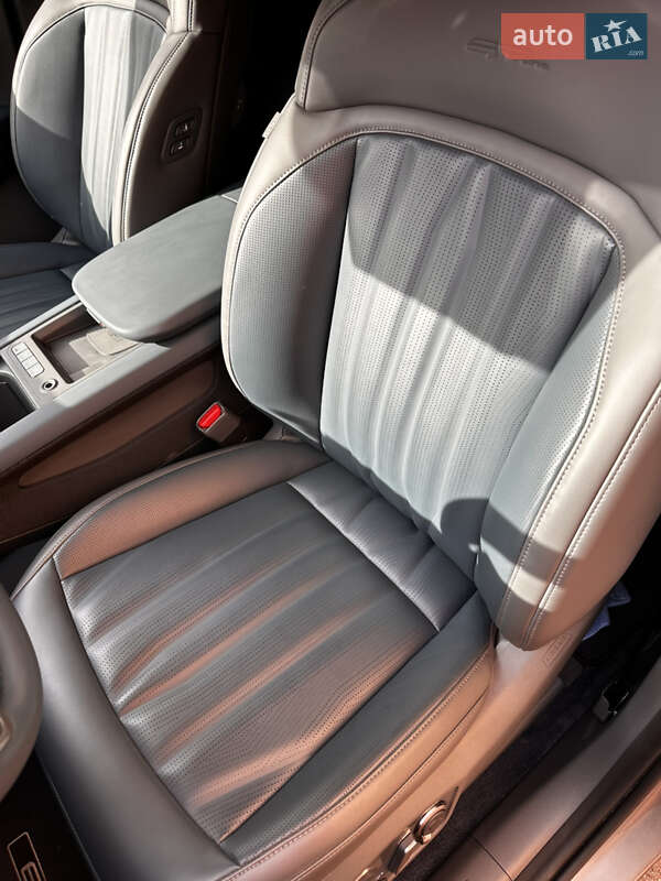 Позашляховик / Кросовер Kia EV9 2023 в Києві фото 12 Позашляховик / Кросовер Kia EV9 2023 в Києві