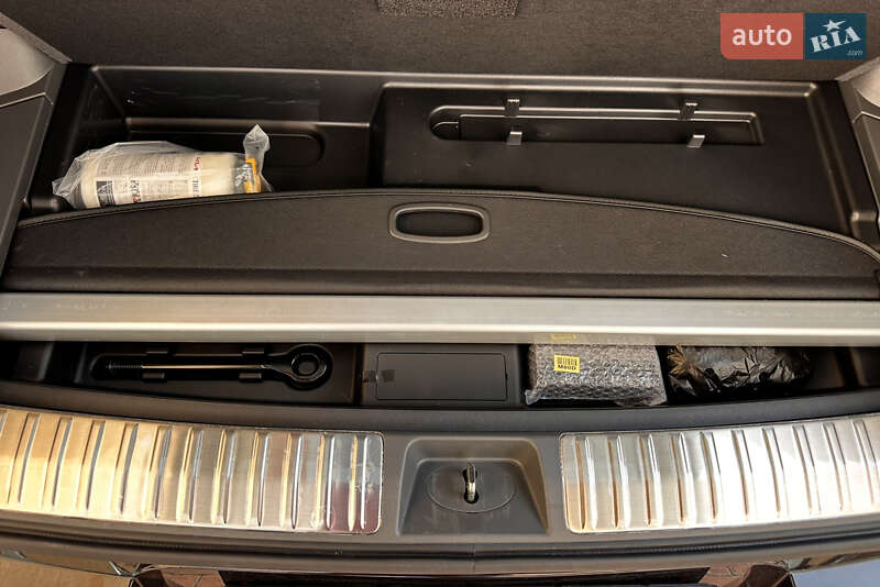 Позашляховик / Кросовер Kia EV9 2023 в Києві фото 19 Позашляховик / Кросовер Kia EV9 2023 в Києві