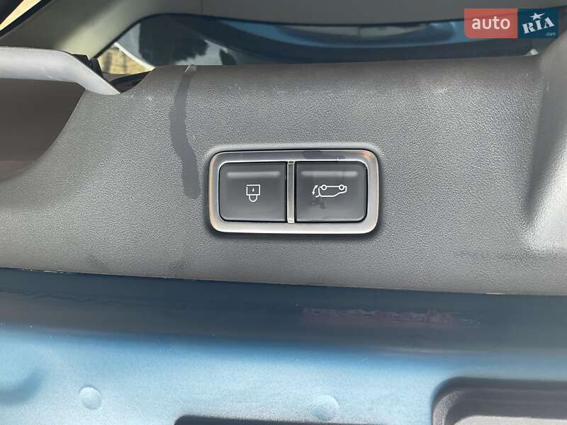 Позашляховик / Кросовер Kia EV9 2024 в Рівному