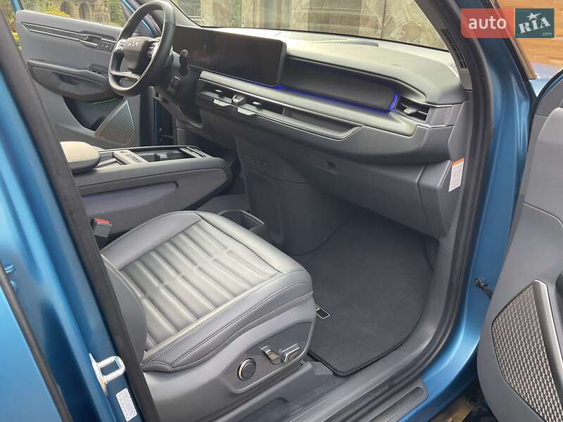 Позашляховик / Кросовер Kia EV9 2024 в Рівному