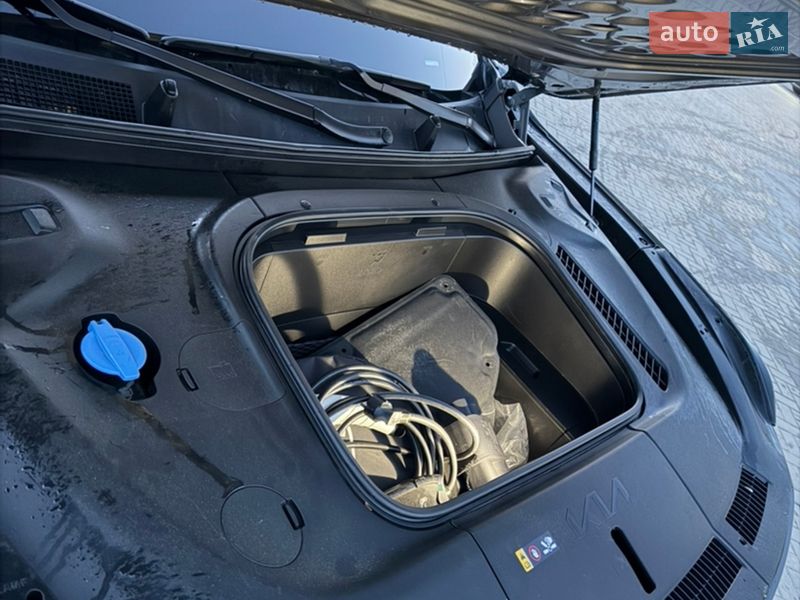 Позашляховик / Кросовер Kia EV9 2023 в Івано-Франківську