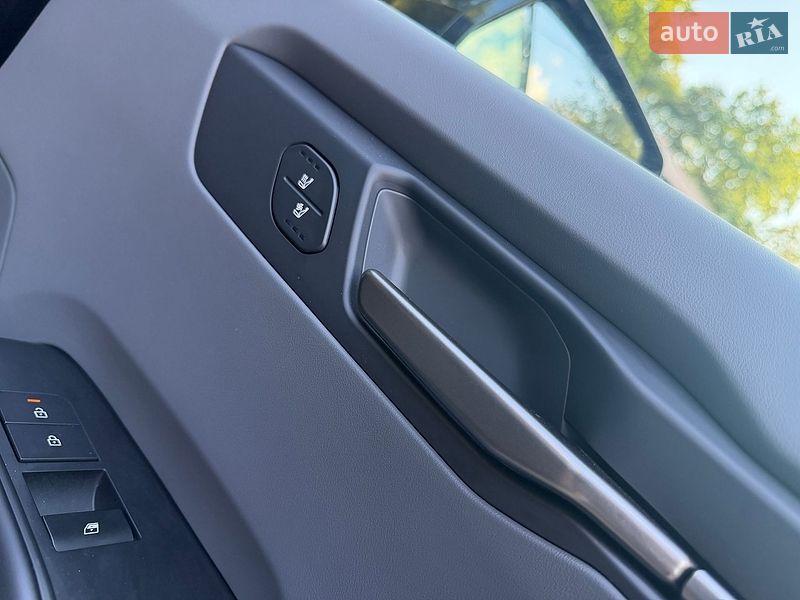 Внедорожник / Кроссовер Kia EV9 2024 в Дрогобыче