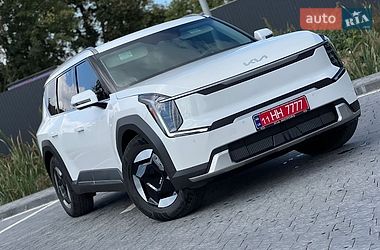 Позашляховик / Кросовер Kia EV9 2024 в Самборі