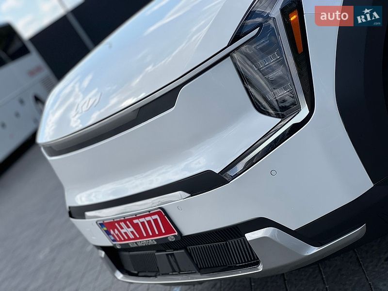 Позашляховик / Кросовер Kia EV9 2024 в Самборі
