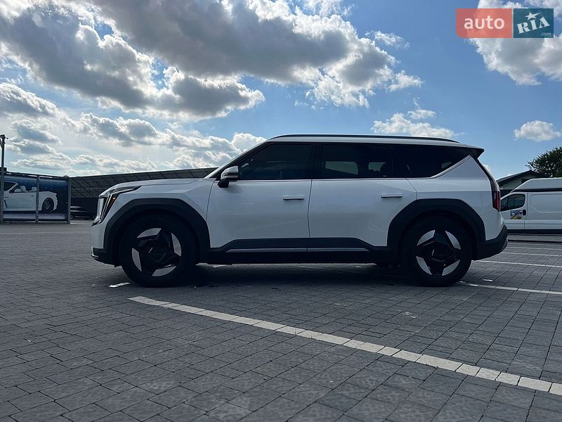 Позашляховик / Кросовер Kia EV9 2024 в Самборі