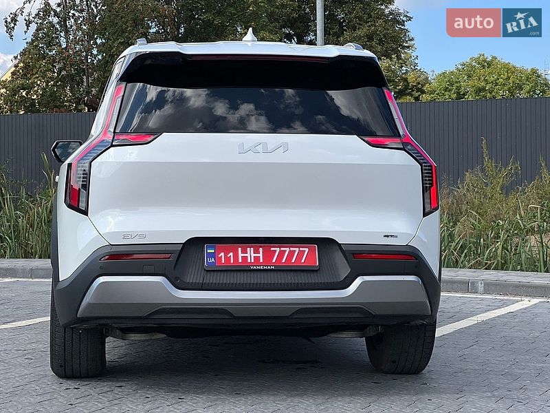 Позашляховик / Кросовер Kia EV9 2024 в Самборі
