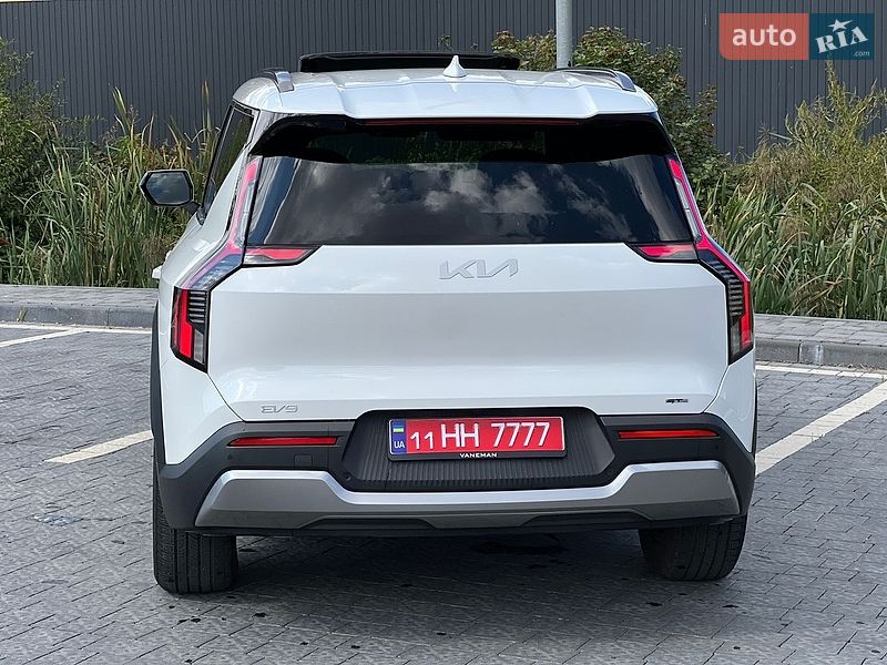 Позашляховик / Кросовер Kia EV9 2024 в Самборі