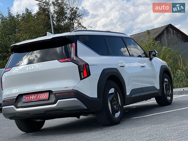 Позашляховик / Кросовер Kia EV9 2024 в Самборі