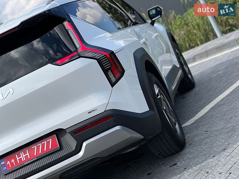 Позашляховик / Кросовер Kia EV9 2024 в Самборі