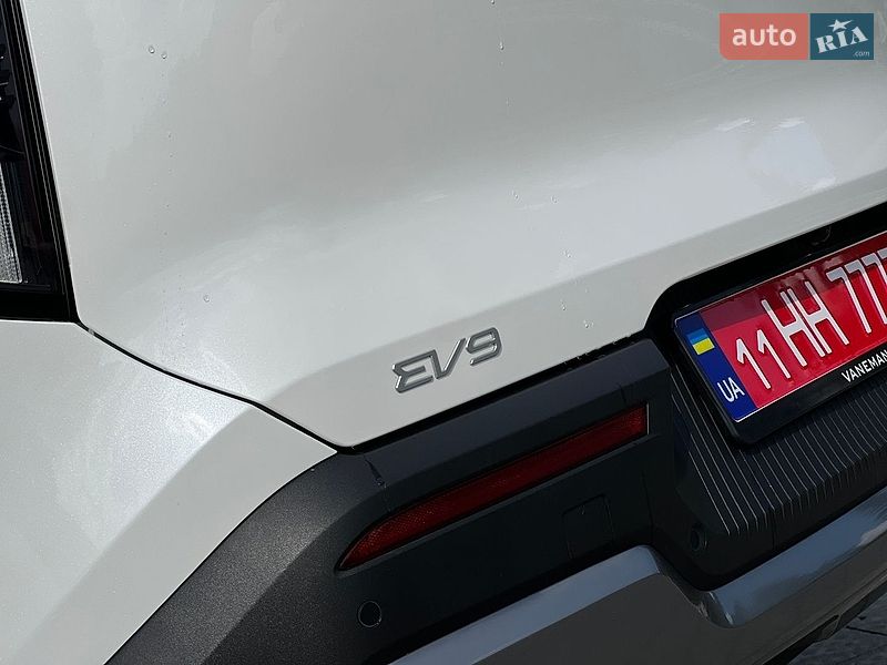 Позашляховик / Кросовер Kia EV9 2024 в Самборі