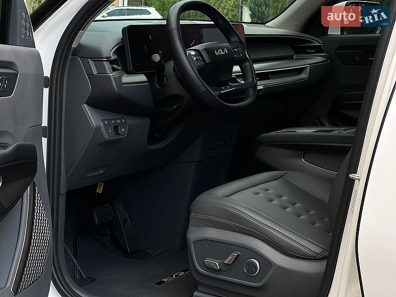 Позашляховик / Кросовер Kia EV9 2024 в Самборі