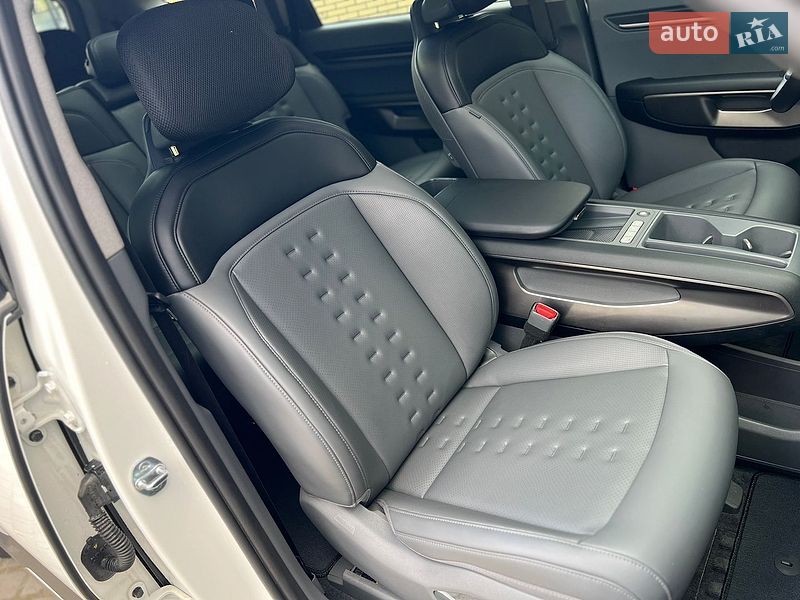 Позашляховик / Кросовер Kia EV9 2024 в Самборі