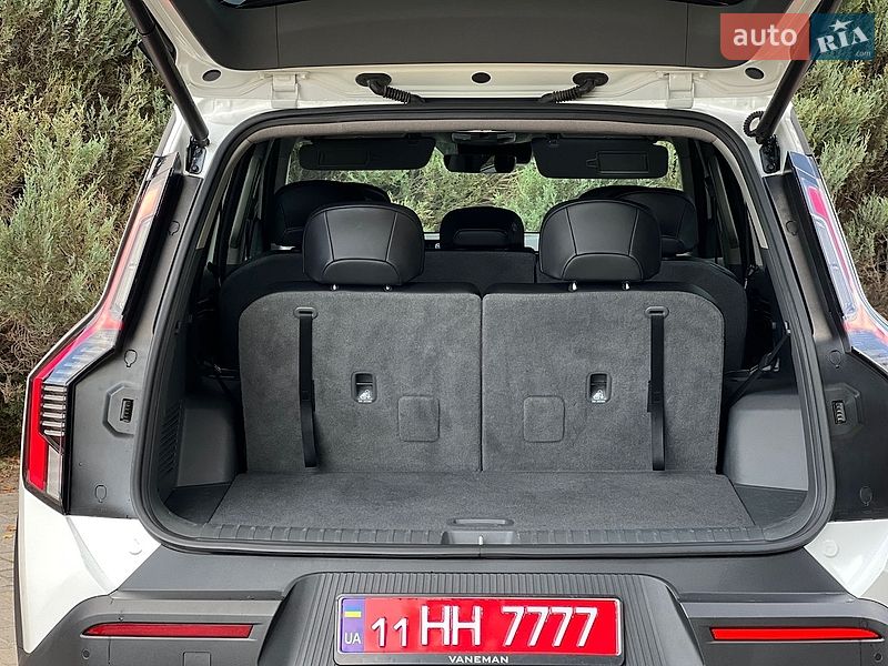 Позашляховик / Кросовер Kia EV9 2024 в Самборі