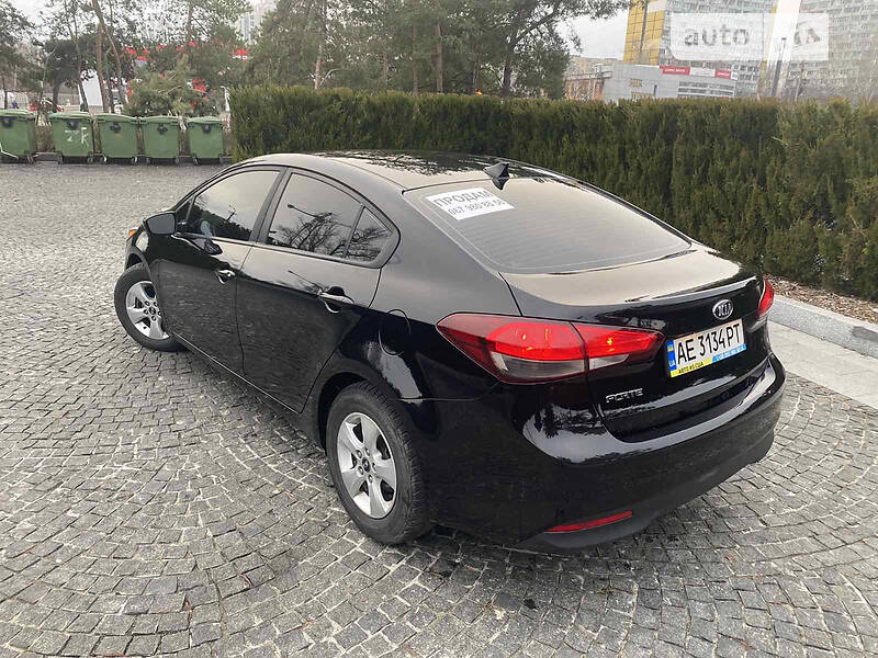 Седан Kia Forte 2017 в Днепре