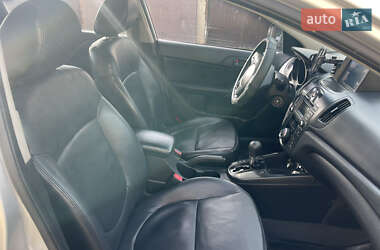 Седан Kia Forte 2010 в Чернівцях