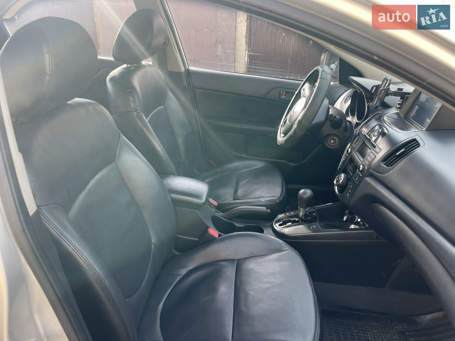 2010 Kia Forte - мініатюра 8
