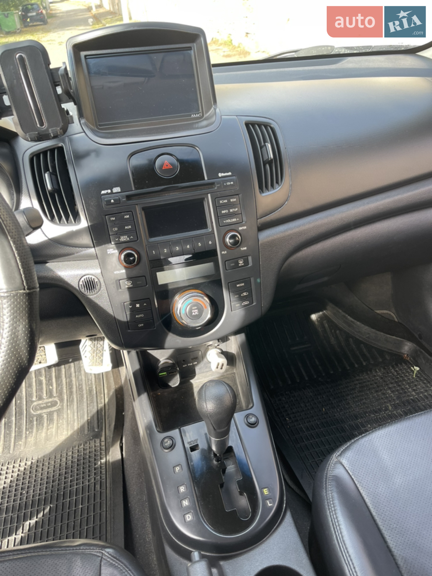 2010 Kia Forte - мініатюра 13