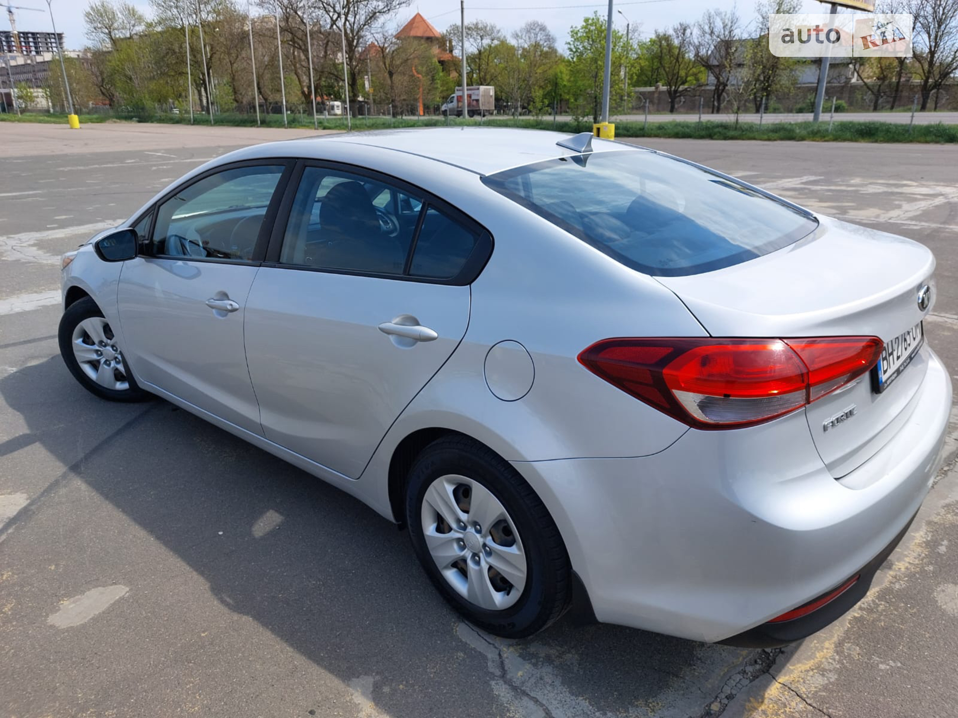 2016 Kia Forte - мініатюра 5