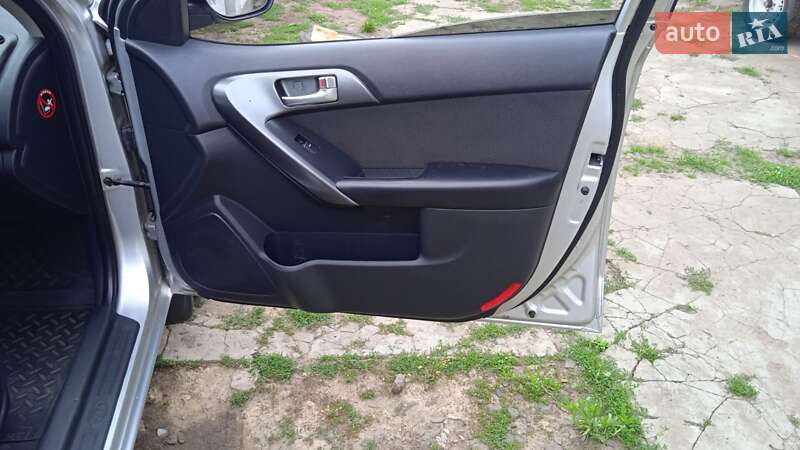 Седан Kia Forte 2009 в Березовке фото 6 Седан Kia Forte 2009 в Березовке