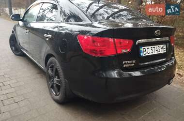 Седан Kia Forte 2009 в Львові