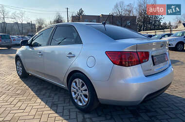 Седан Kia Forte 2012 в 