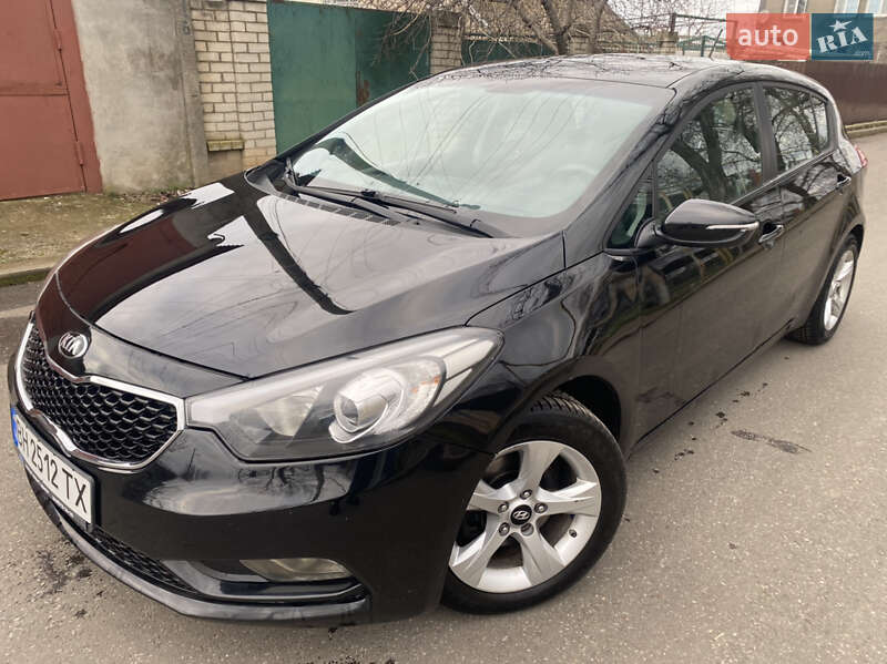 Хэтчбек Kia Forte 2016 в Одессе