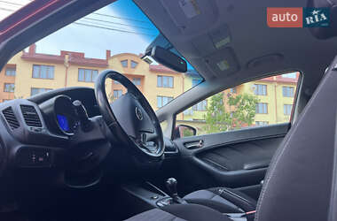 Седан Kia Forte 2013 в 