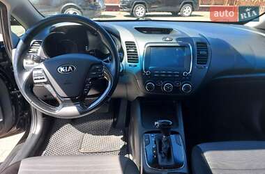 Хетчбек Kia Forte 2017 в 