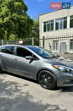 Хетчбек Kia Forte 2016 в 